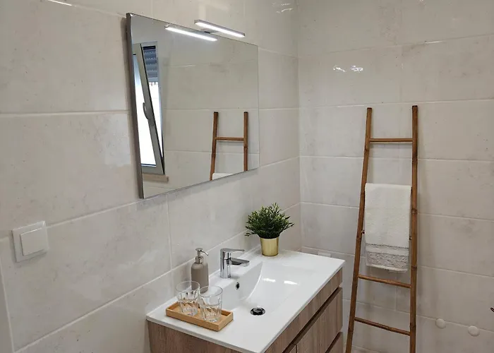 Blue Horizon Daire Nazaré